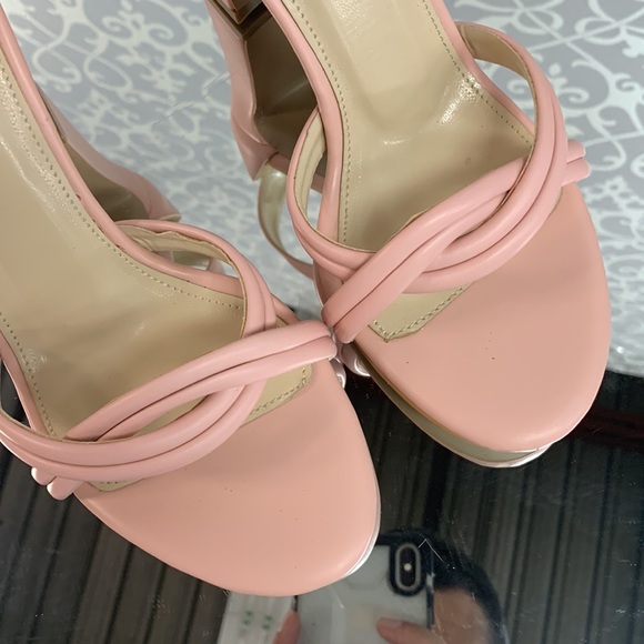 T-Strap Block Heeled Sandals Twist Detail in Pink Faux Leather - Picture 13 of 13